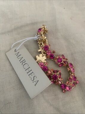 💕 Happy Mother’s Day ❤️ Marchesa Gold-Tone Fuchsia Crystal bracelet